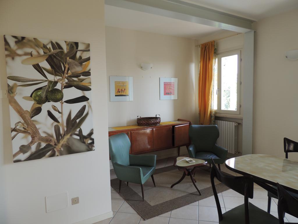 Villa Rosa Moniga del Garda Стая снимка