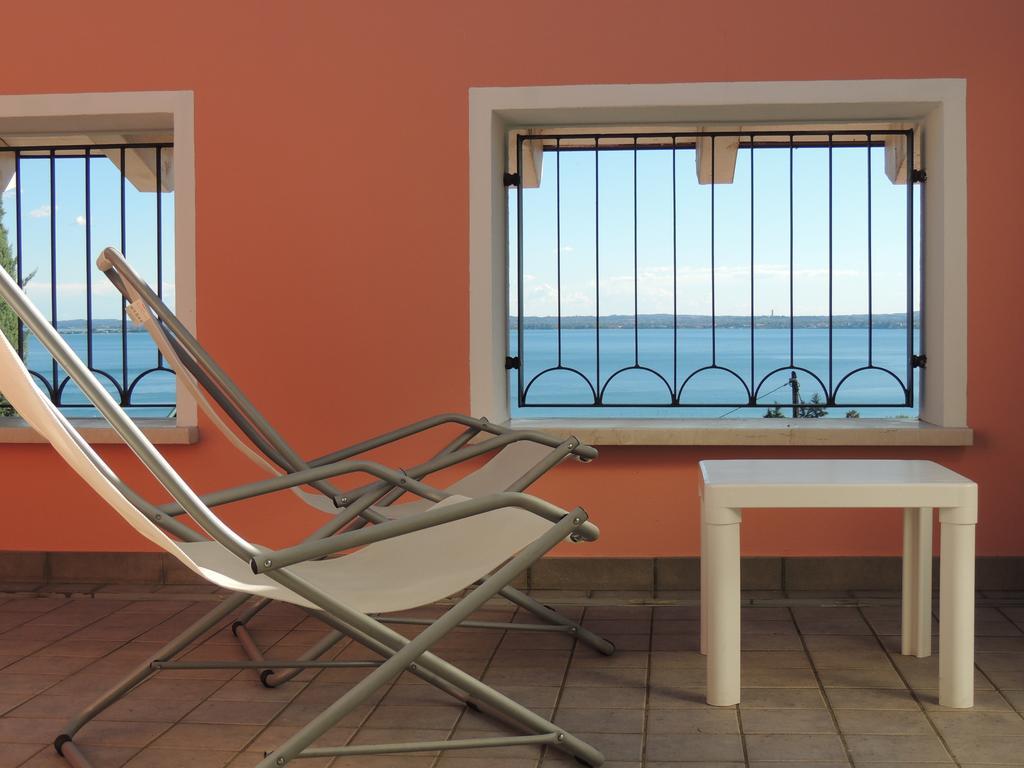 Villa Rosa Moniga del Garda Стая снимка