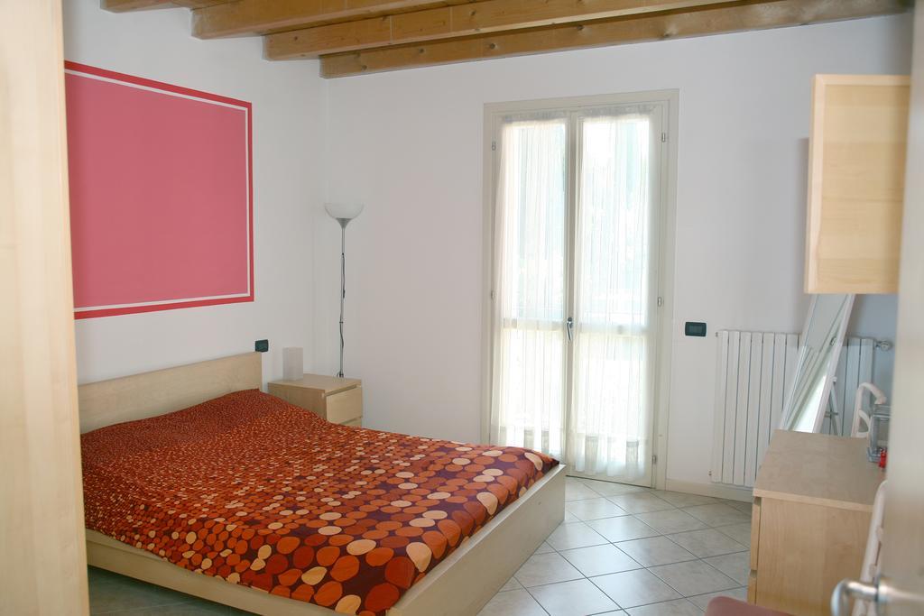 Villa Rosa Moniga del Garda Екстериор снимка